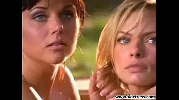 Jaime Pressly et Tiffani Amber Thiessen nouveaux films en HD