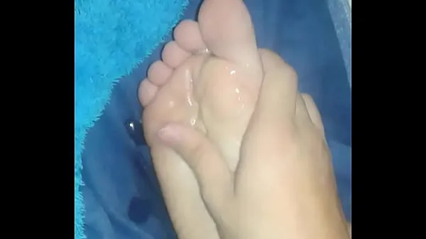 HD Spit feet girl - Saliva pies mujer 새 영화