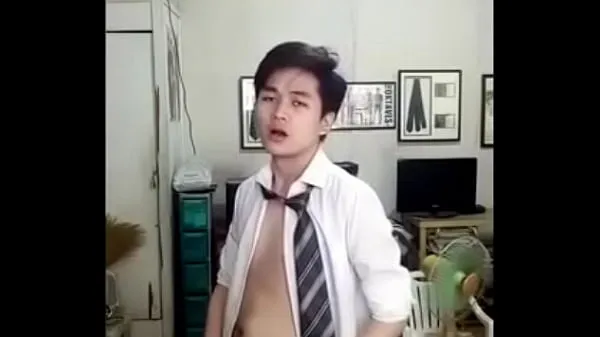 HD Cute Chinese Twink Strips Down and Cums أفلام جديدة