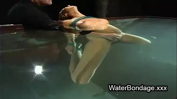 HD Beautiful babe cunt fingered under water new Movies