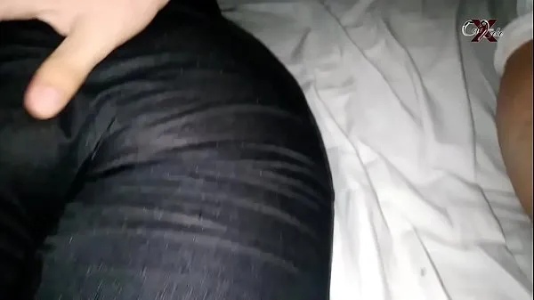 HD La culona de mi cuñada recibe verga por el culo.... se asombra mientras le doy por su CULO y lo disfruta GIME de placer! ... ANAL...POV ... cámara oculta películas nuevas