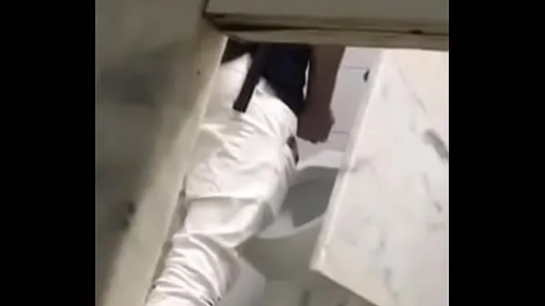 HD Jerking off on public bathroom nya filmer