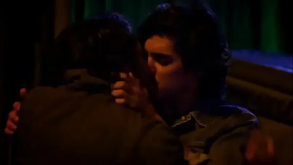 HD Avan Jogia y Tyler Posey se besan gay del programa de televisión Now Apocalypse películas nuevas