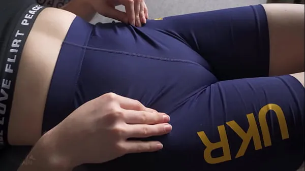 HD latina en pantalones cortos de yoga se burla de su gran dedo del pie de camello películas nuevas