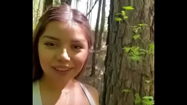 HD Girl Gives me Quick Blowjob in The Wood 새 영화