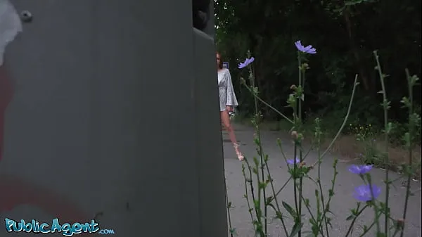 HD Public Agent - naughty natural 22yr redhead stood up on Tinder date picked up outdoors and given the anal fucking she really wants Film baru