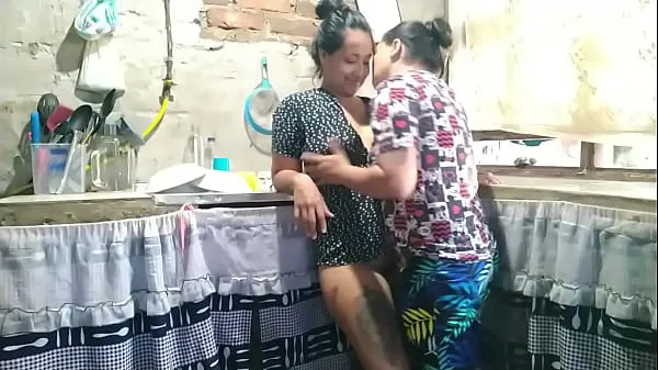 एचडी Since my husband is not in town, I call my best friend for wild lesbian sex नई फिल्में